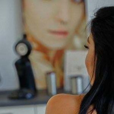 lrsrfrt pornografische foto