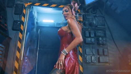 Stacey Saran porno exklusive foto