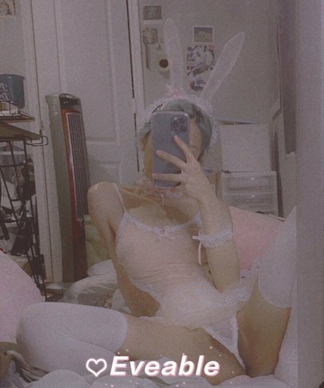 eveable freie nackten bilder