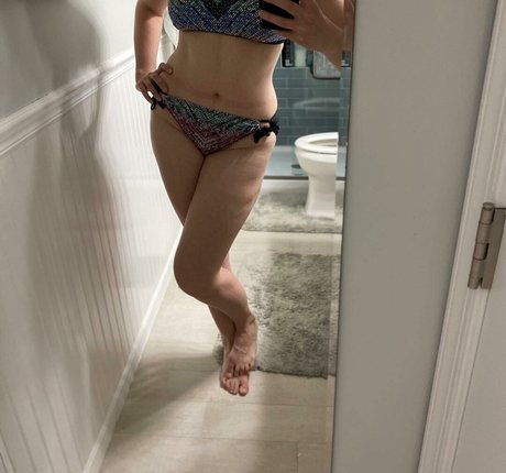 Emily Sequoia sexy xxx bilder