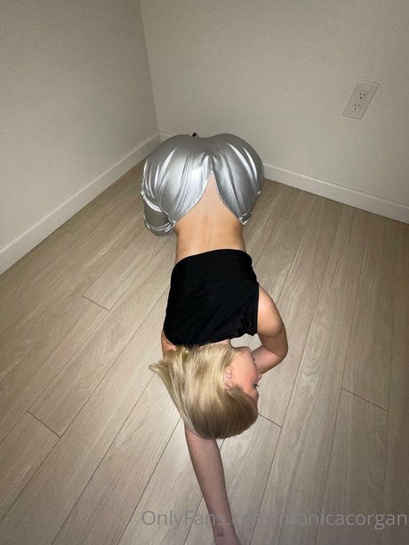 Monica Corgan heiße freie galerien