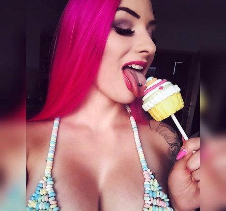 Pia Sativa perfekte fotos