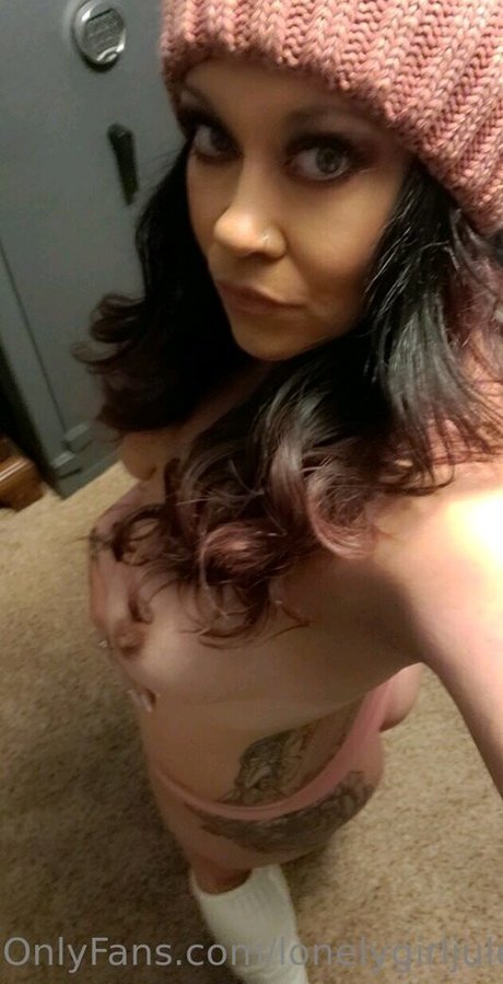 Lonelygirljules model freie bild