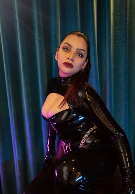 latexnai nacktheit hd foto