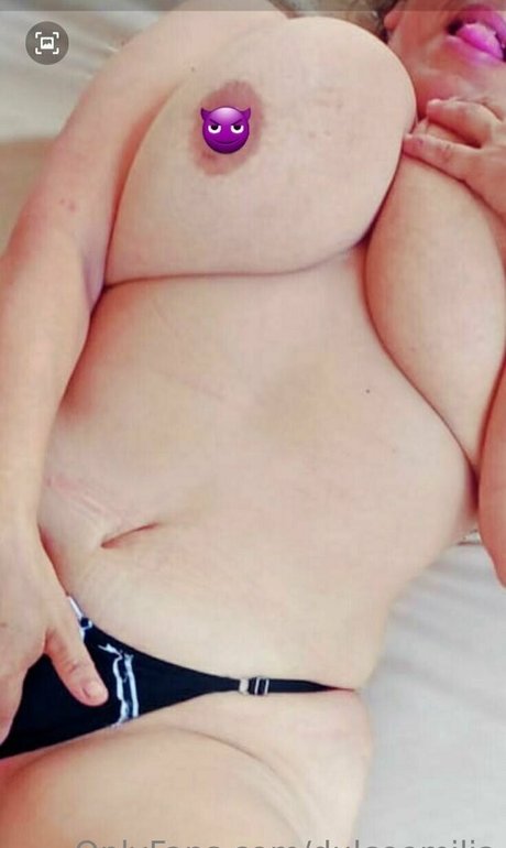 schwule solo-onlyfans erotische akt foto