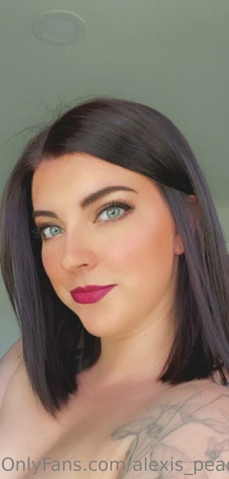 alexis peaches1 nackt exklusive galerie