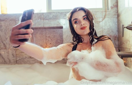 riesiger dildo nur fans erwachsene nacktheit bild