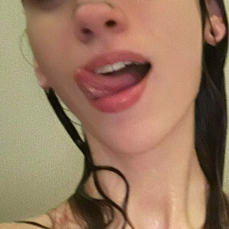 kami0124 model nackt bild