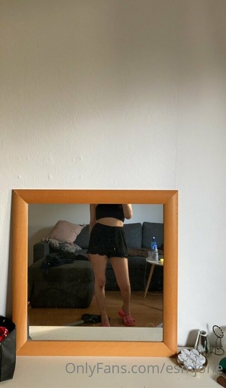 esmjone nackt hd fotos