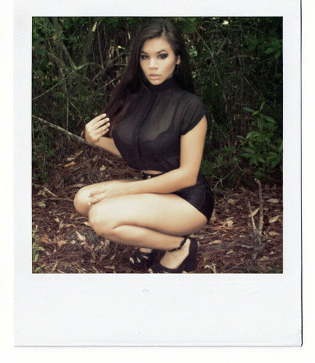 L Shima perfekte akt galerien