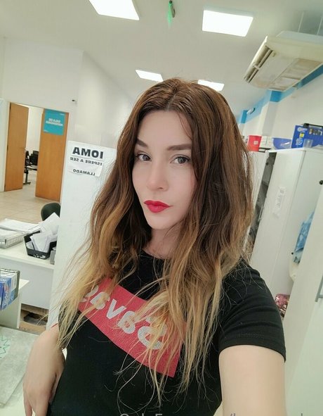 larawonder kostenlose porno bilder