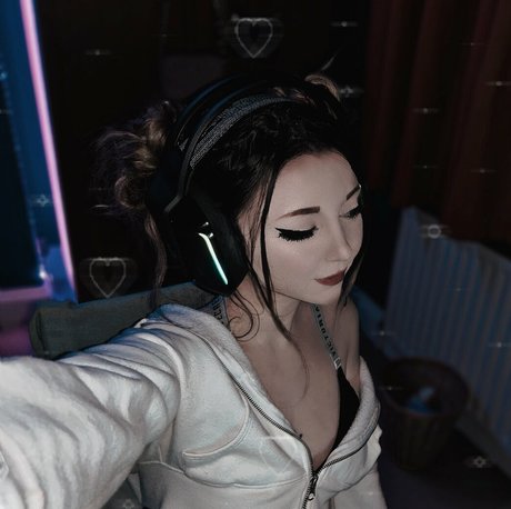 Denkachus sexy xxx bild