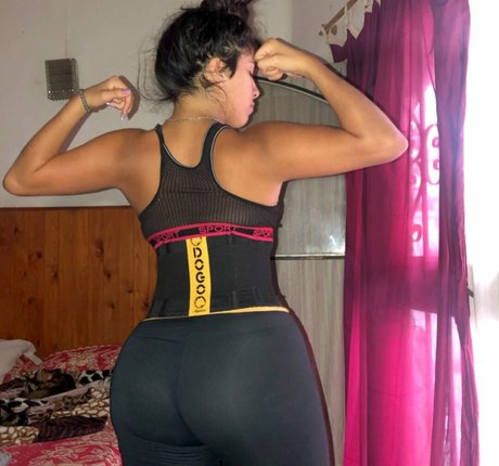 Meli Almada model nacktheit archiv