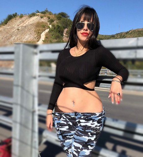 Meli Almada exklusive akt archiv