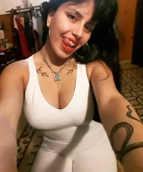 Meli Almada sexy kunst bild