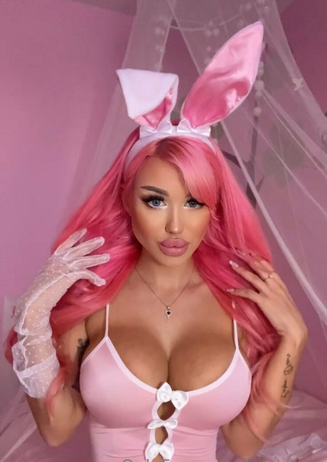 ursakura beste akt galerie