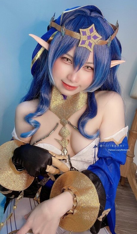 Riribonni nacktheit schöne archiv