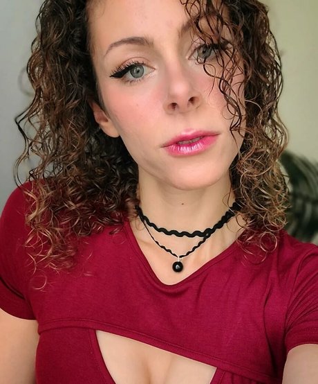 itsmisscurly top nacktheit bild