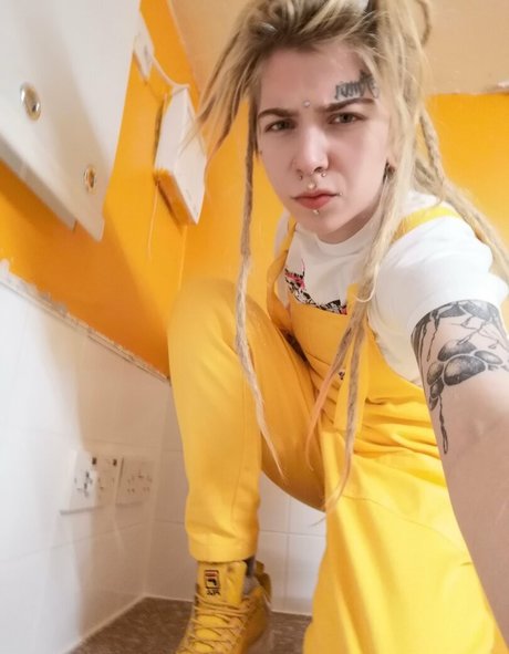 sportliche blonde onlyfans hübsche hd bild