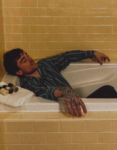 thisominouslife pornostar sexy bild