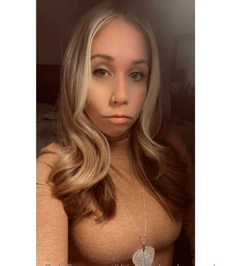 thisgirlwheelsamputee heiße schöne bild