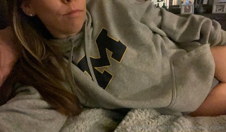 thisgirlwheelsamputee schöne akt bilder