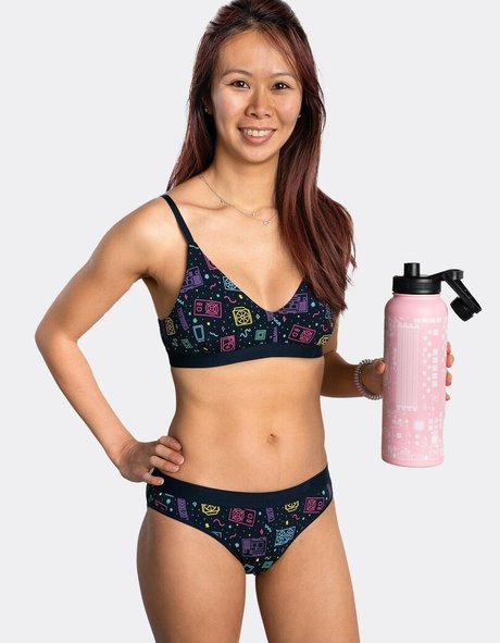 Yvonne Ho perfekte nackte galerien