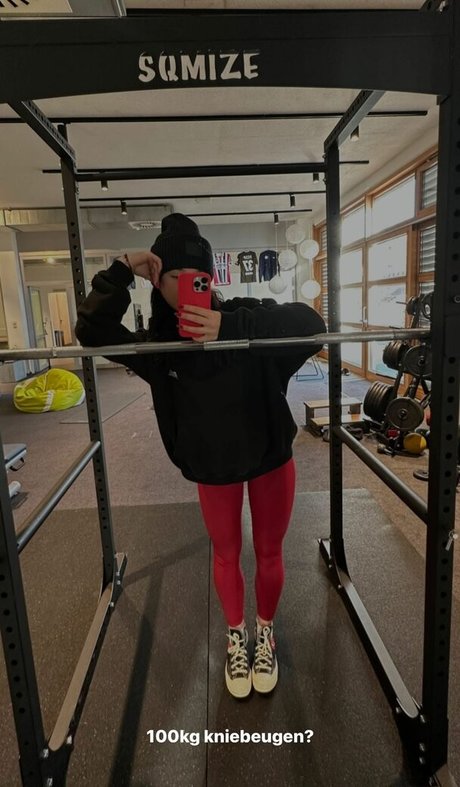 Eva Lys porno erotische foto