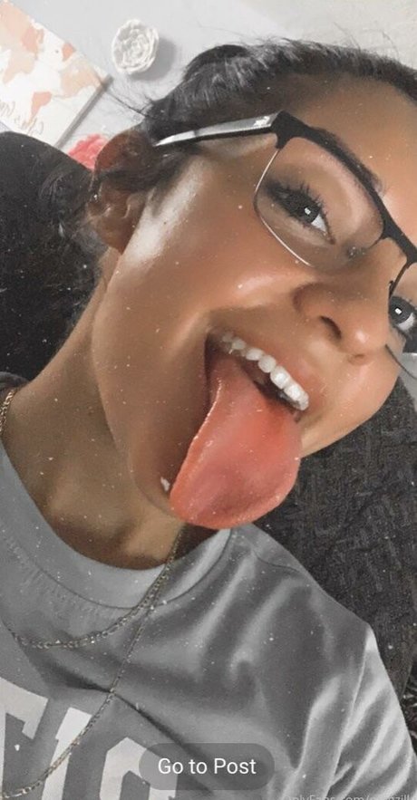 Magzilla Magzillac nackt kunst foto