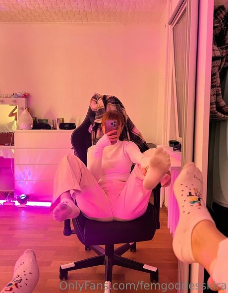 Goddess Kira erotische foto