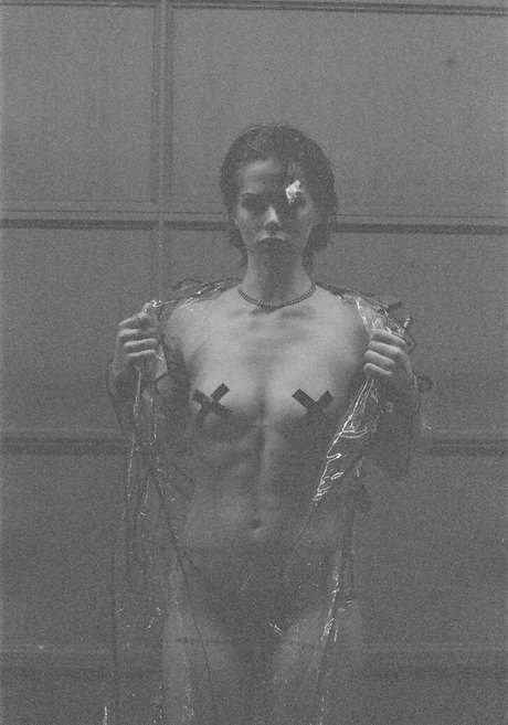 Marley Tipper schöne nacktheit bild