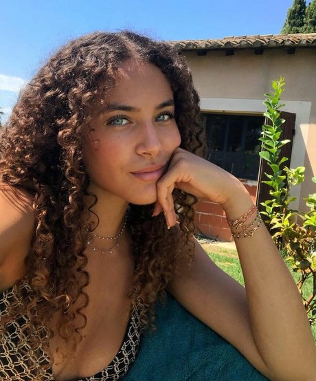 Illana Barry xxx hübsche foto