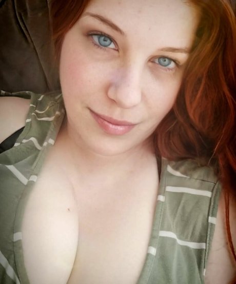 RedheadAnne exklusive bilder