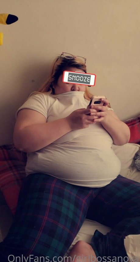 girlbossanova model erotische galerie