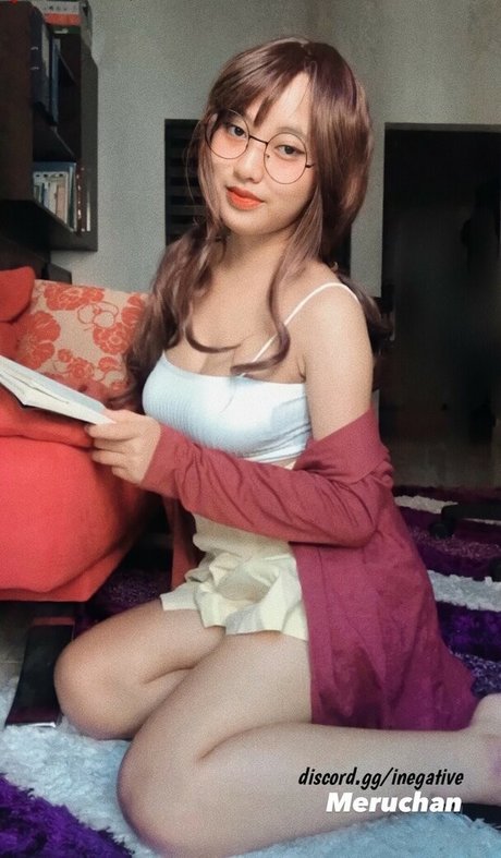 MeruChan nackt pornographische fotos