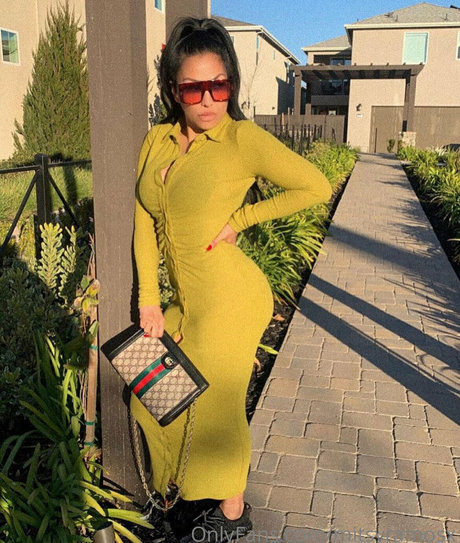 mitsyramosx model erwachsene bilder