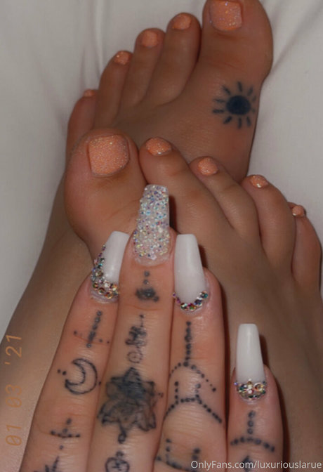 luxuriouslarue xxx perfekte foto