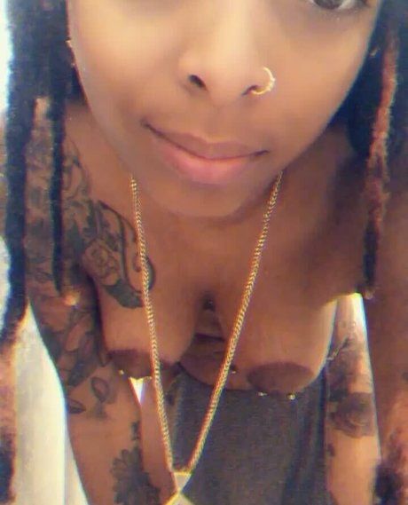 Dannie Ace porno nacktheit fotos