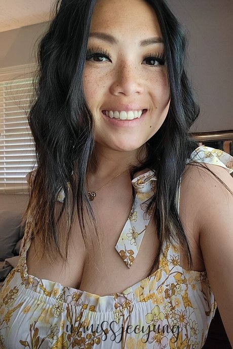 Miss Jee Yung hd pornographische galerien