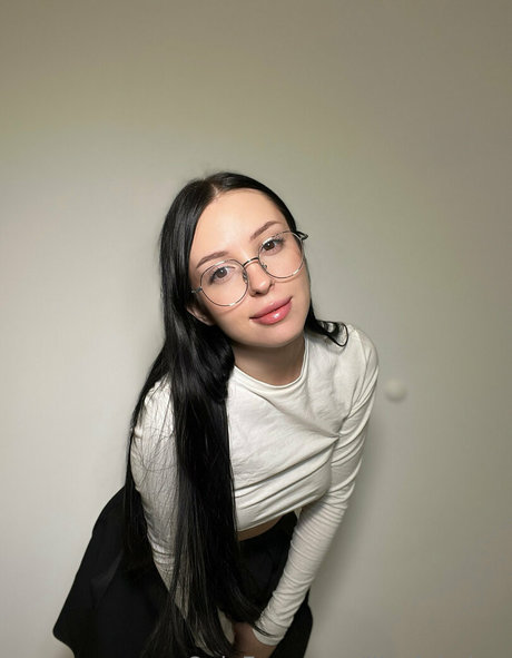 lilypinkglow model exklusive bilder