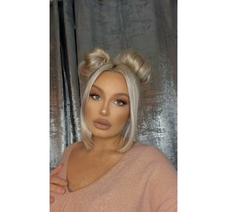 heißeste rothaarige onlyfans schöne erotische bilder