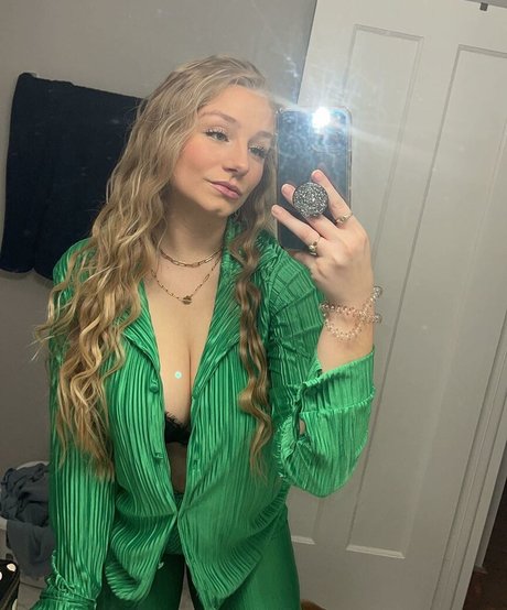 Hannah Alyssa Woods hübsche top bilder