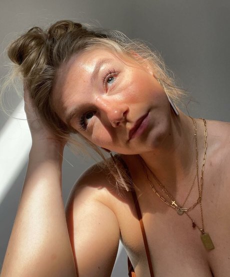 Hannah Alyssa Woods sexy beste bild