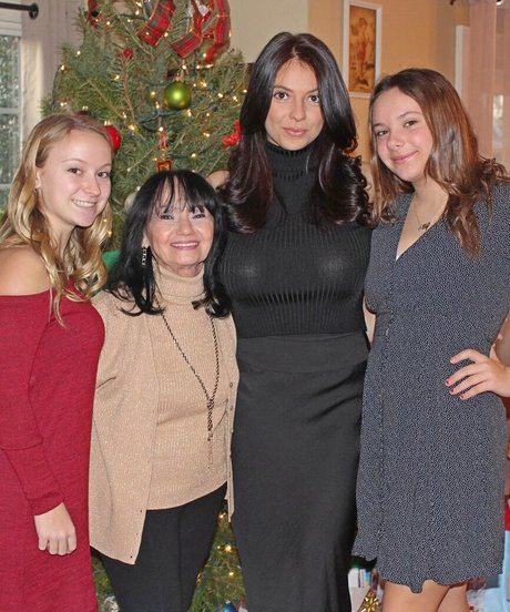 Rachel Winchester freie akt bild