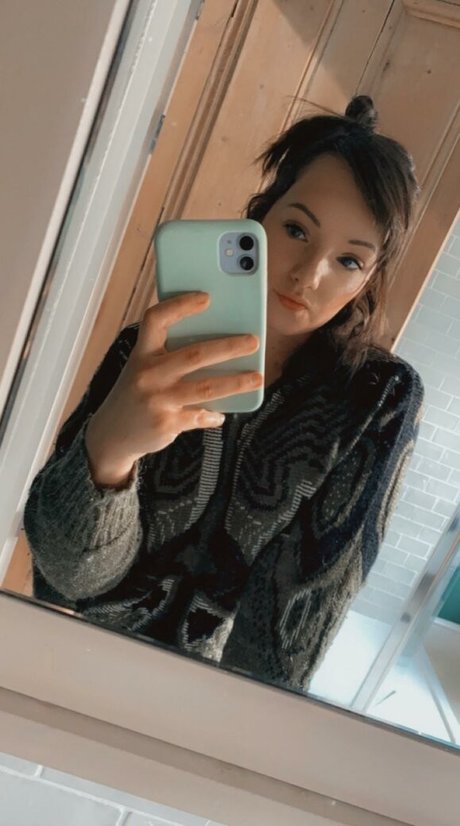 Maisey Brooks erwachsene schöne archiv