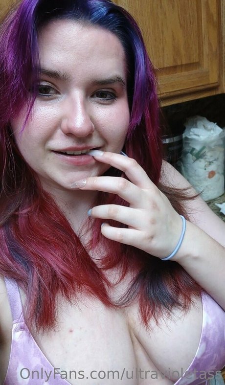 ultravioletass model akt bild