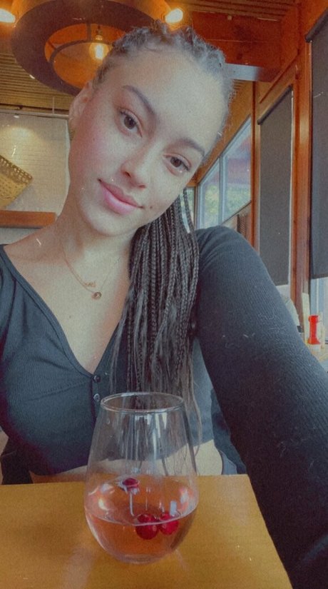 Kori Robinson model schöne archiv