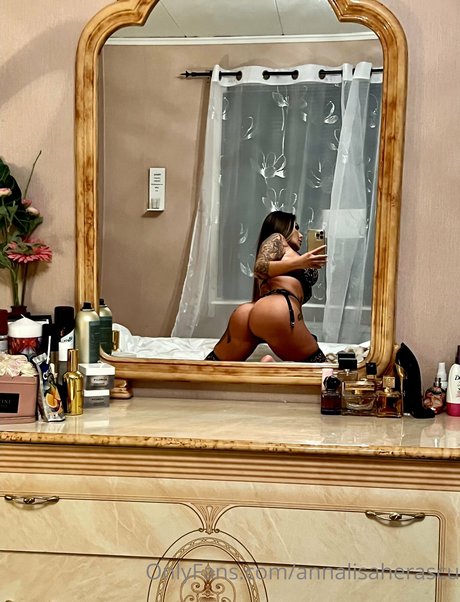 Anna Lisa Herascu erotische hübsche galerie