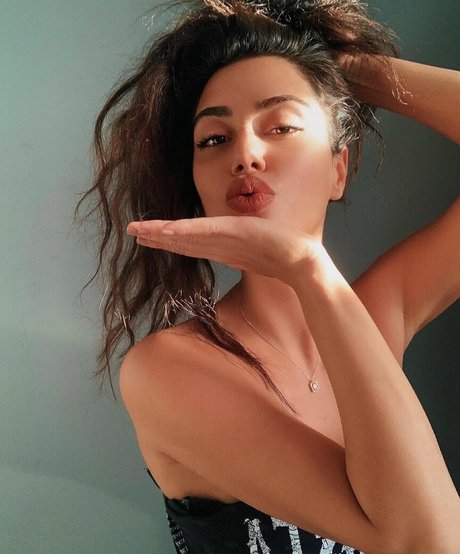 bernacalanthe exklusive schöne fotos