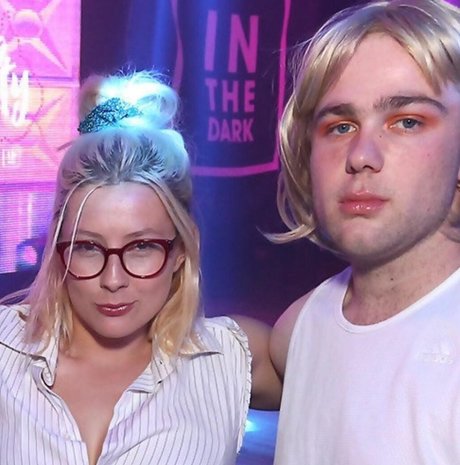 SliceOfSalami exklusive erwachsene foto